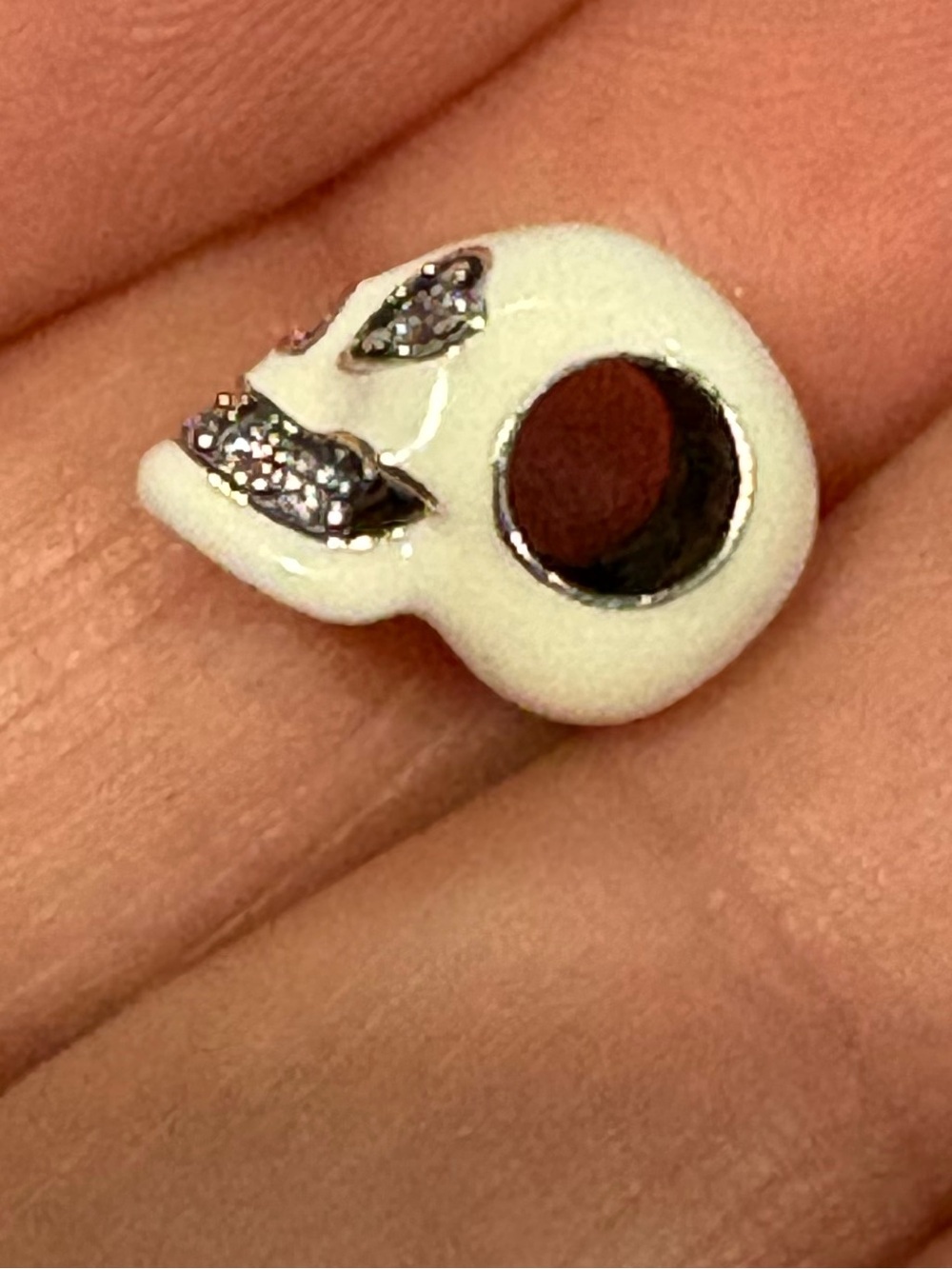 Pandora scull charm. - Picture 3 of 3